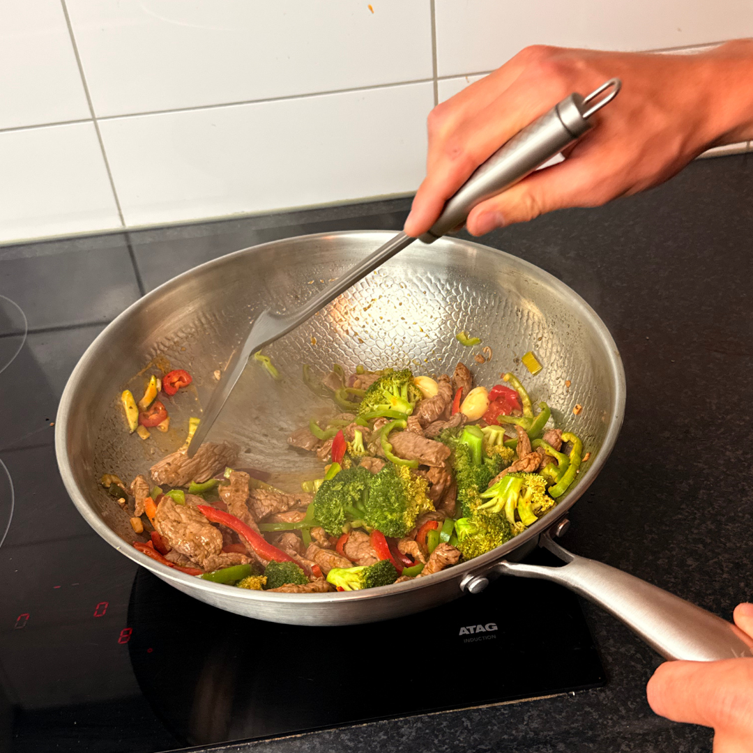 How Does Titanium Cookware Improve Your Cooking Experience?