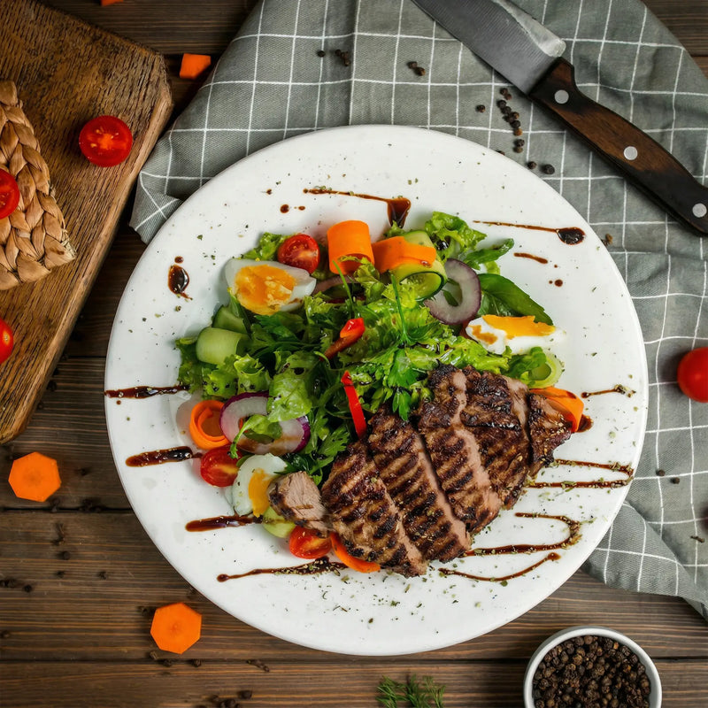 Grilled Steak Salad with Balsamic Glaze