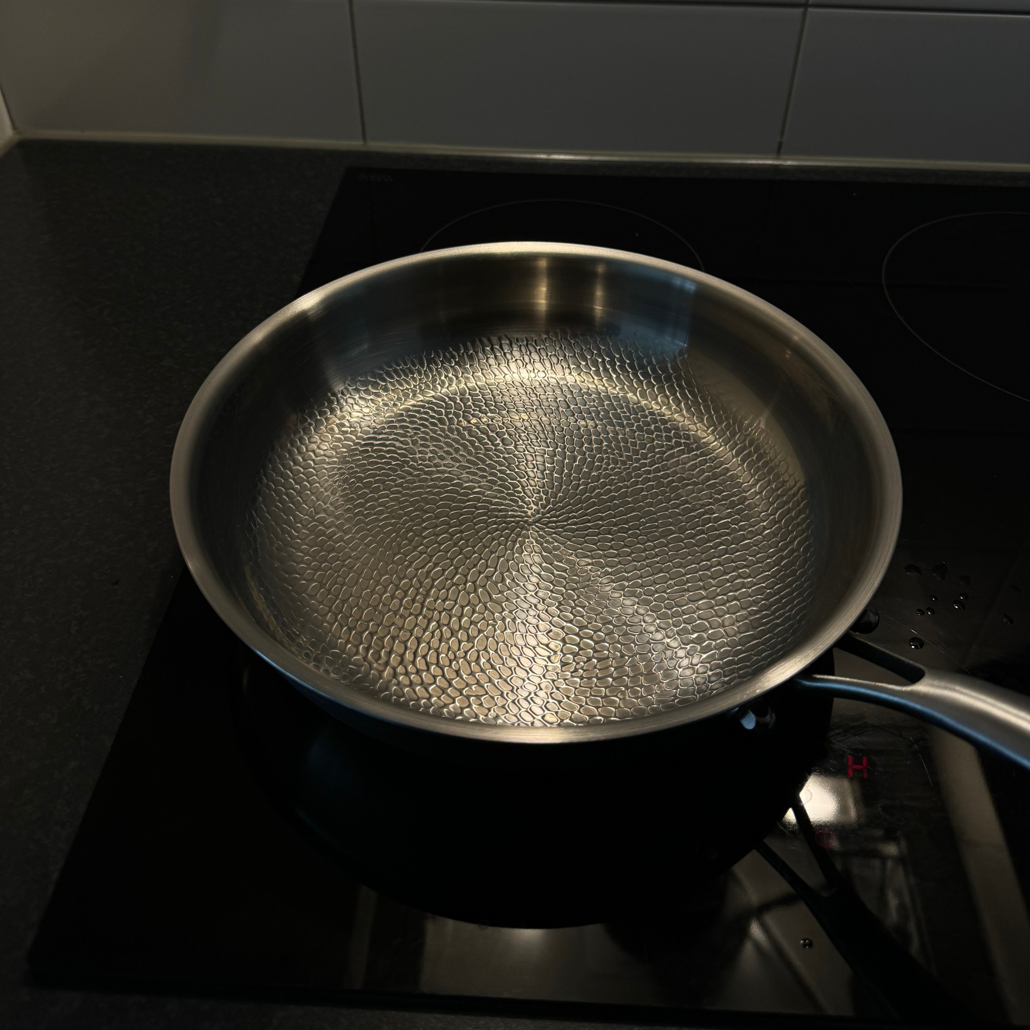 Siraat Pure Titanium Pan Hammered Pattern