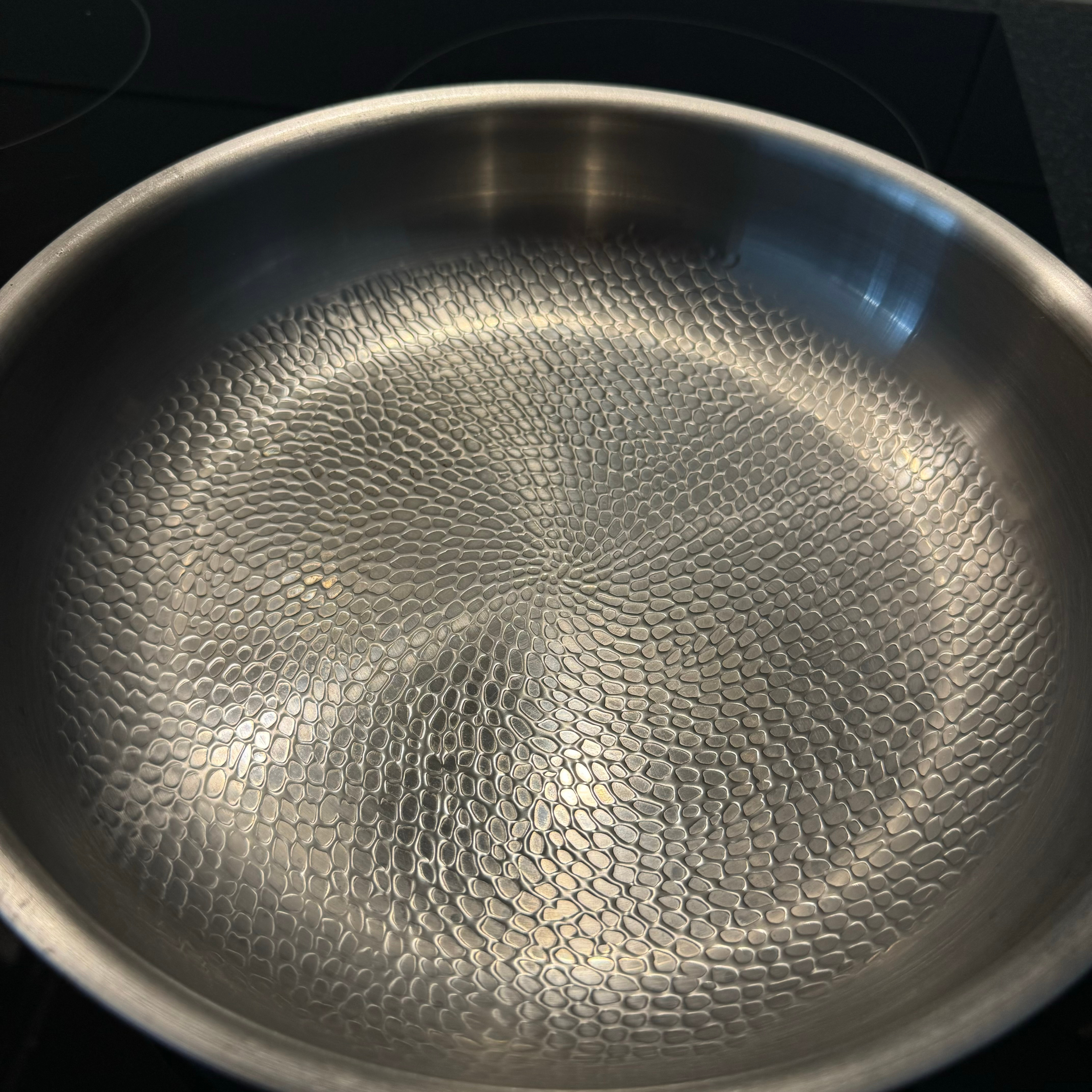 Siraat Pure Titanium Pan Hammered Pattern